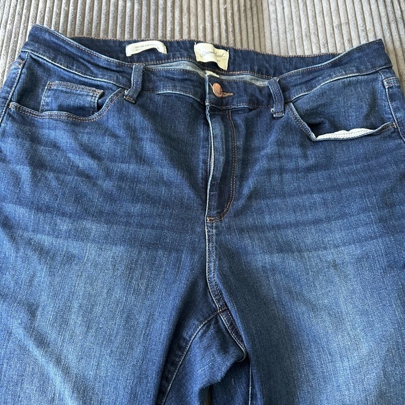 Universal Thread jeans - Picture 4 of 8